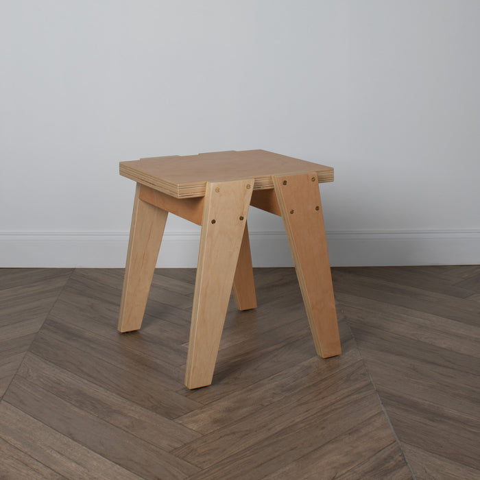 Sample Sawhorse End Table - Maple Ply